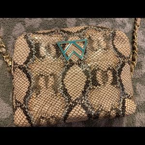 Kelly Wynne Purse